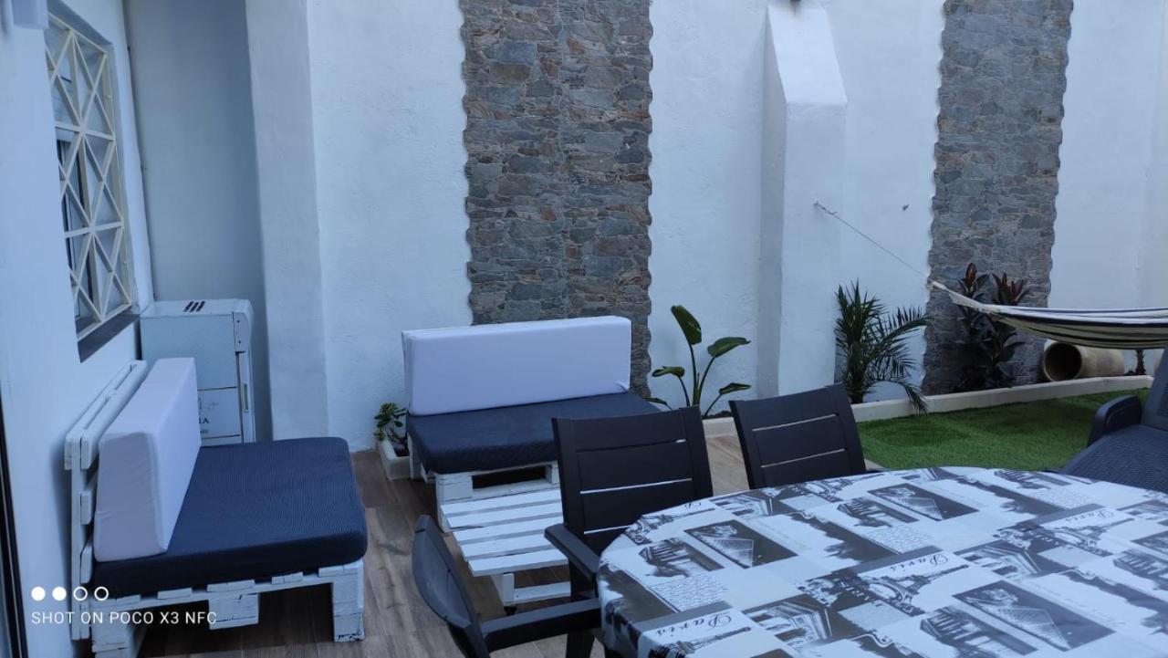 Апартаменты Malvarosa Beach Private Garden Валенсия Экстерьер фото